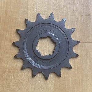 93834-15079R SPROCKET, FRONT YAMAHA TZ250 (15T)