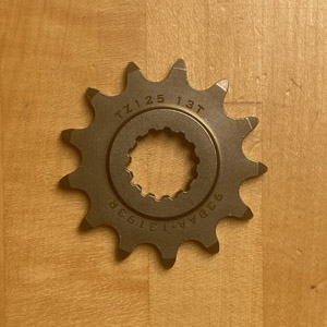 938AA-13193R SPROCKET, FRONT YAMAHA TZ125 (13T)
