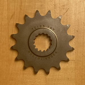 938AA-16198R SPROCKET, FRONT YAMAHA TZ125 (16T)